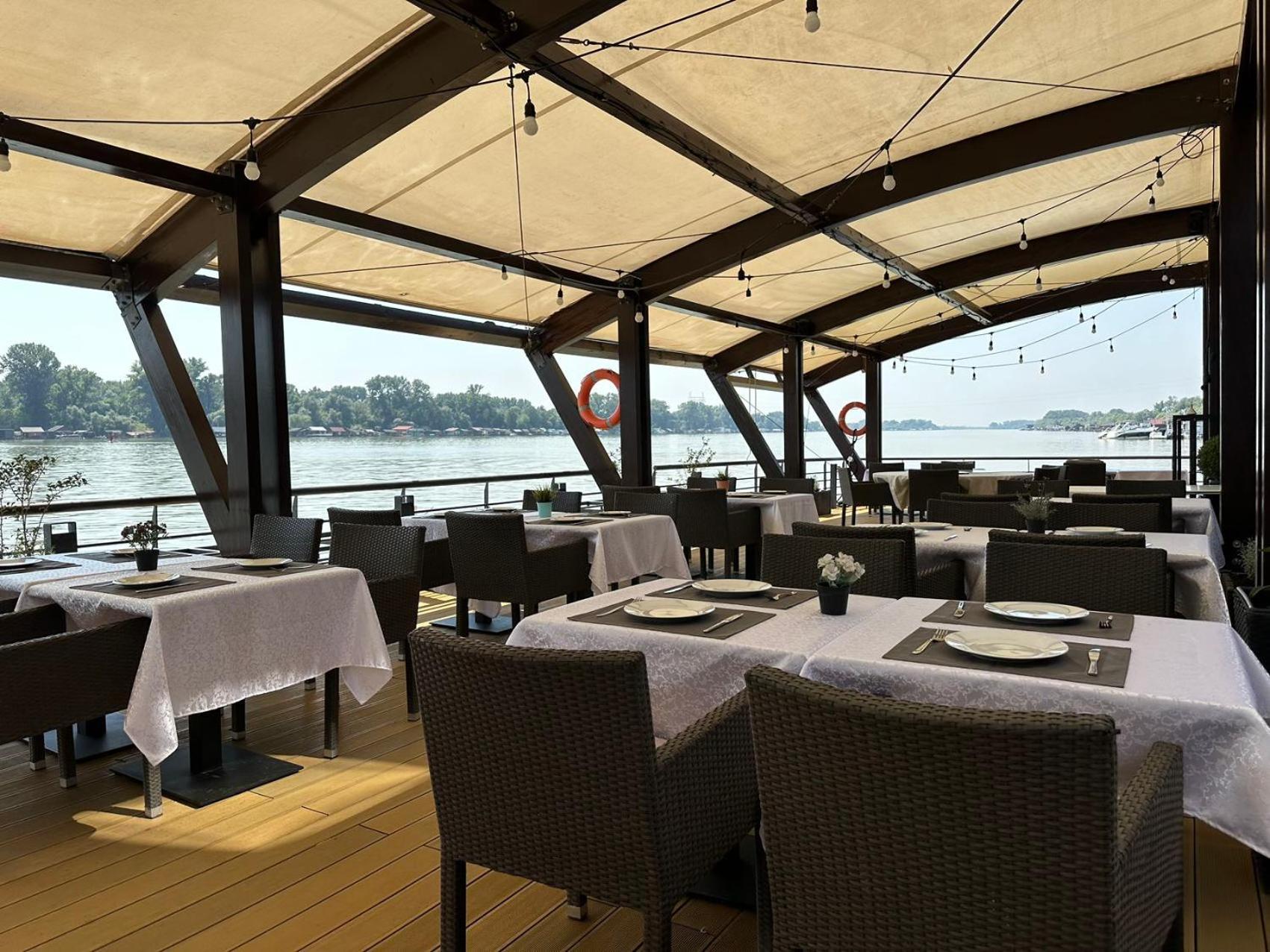 Kame Hotel Belgrade,贝尔格莱德凯美酒店 Ledine Экстерьер фото